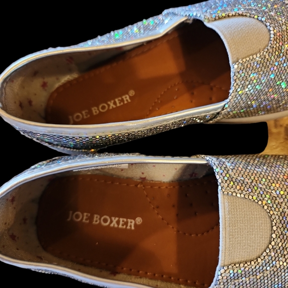 Joe Boxer Silver Glittery Metallic Slip on Shoes Size 11 - Picture 3 of 5